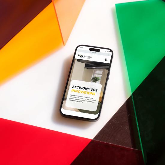 Mockup Mobile Colore Vipe